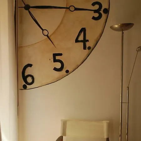 Casa Del Reloj * Granada